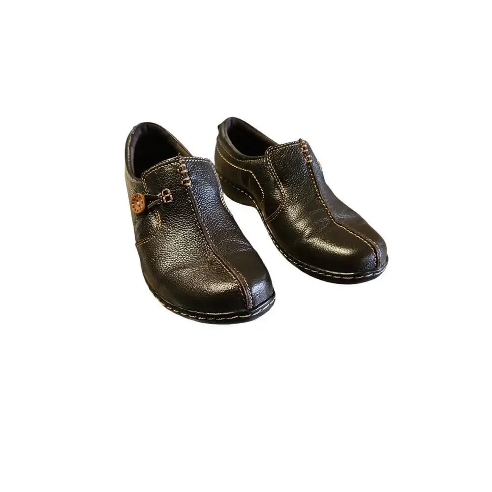 Clarks Women's‎ Brown leather Loafers Sz 7.5